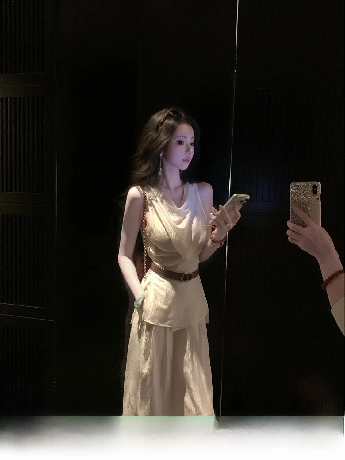 

Комплект Syqiao Karman из ацетата: Модный женский топ без рукавов и брюки с высокой талией, V-образный вырез, элегантный стиль для повседневной носки