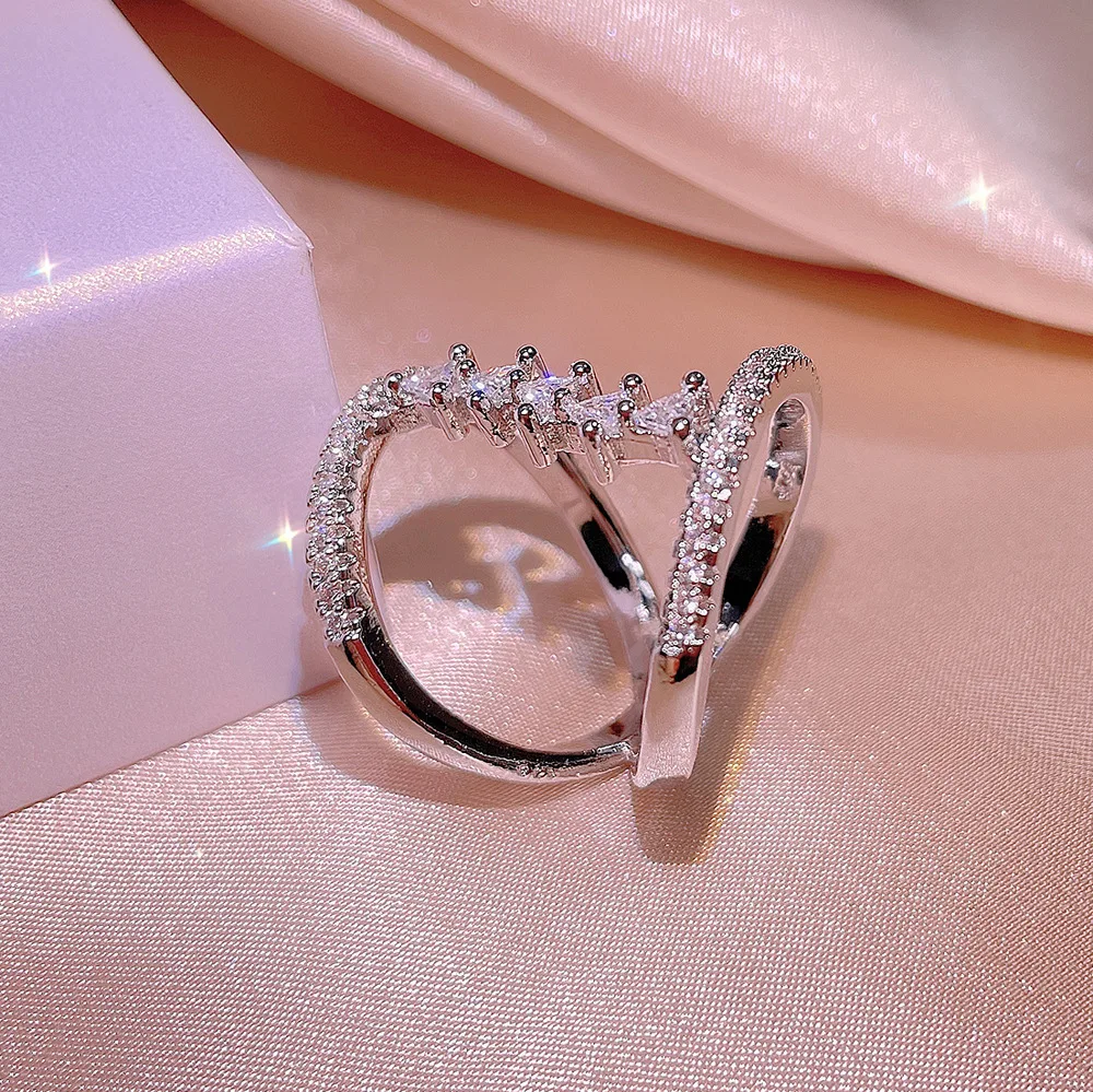 925 sterling silver kreatywny biały cyrkon geometryczny pierścionek kobieta słodki romantyczny nieregularny cyrkon pierścień ladies party prezent urodzinowy — zdjęcie 6