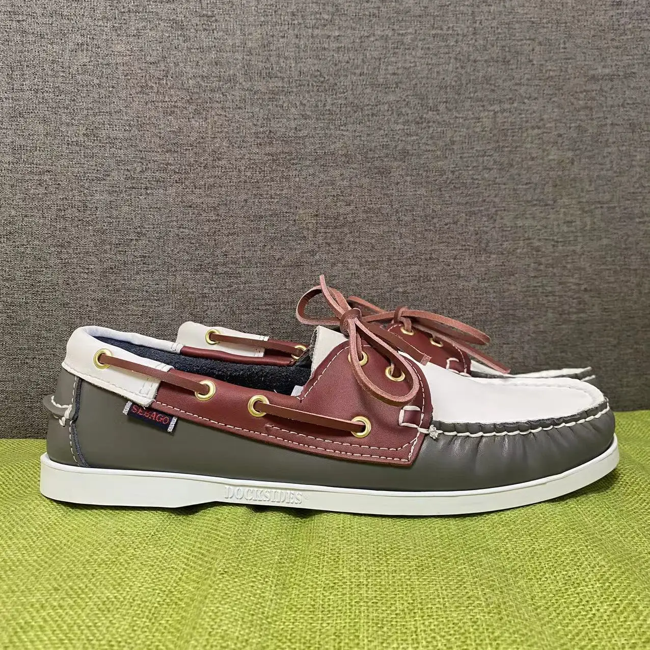 

SEBAGO HOMME HANDMADE GENUINE LEATHER DOCKSIDES CLASSIC BOAT SHOES AB121