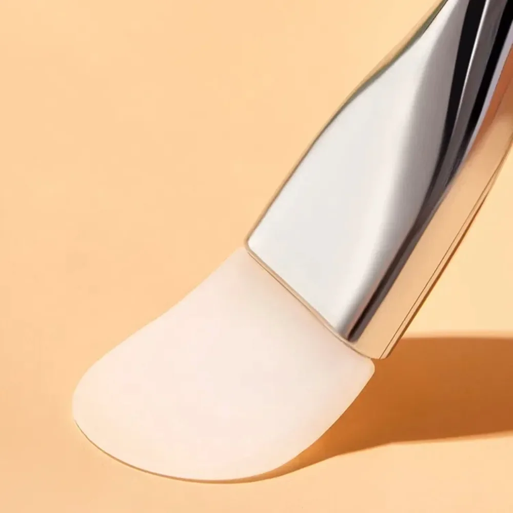 

Double Head Silicone Facial Mask Brush Beauty Tool Daub Type Face Cleaning Brush Dual-Use with Digging Spoon Mud Film Brush