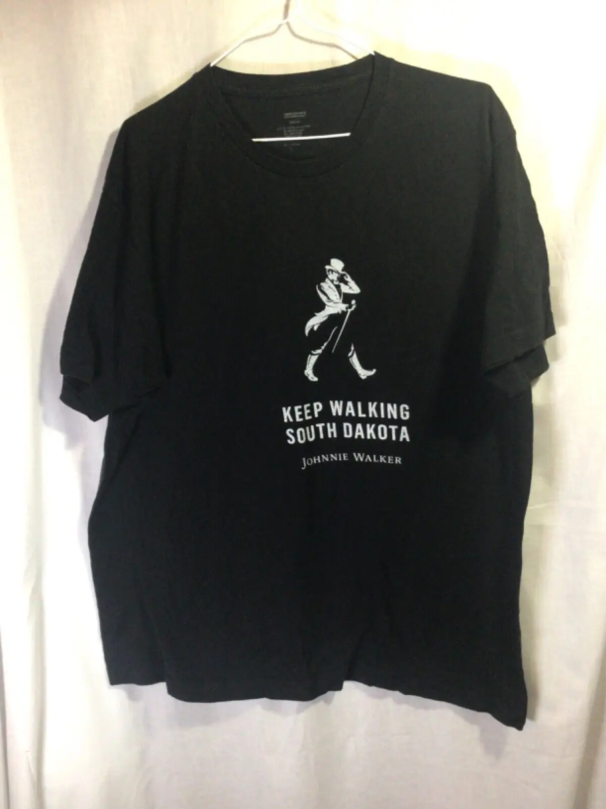 Johnnie Walker Keep Walking South Dakota Black XL Cotton Blend T18