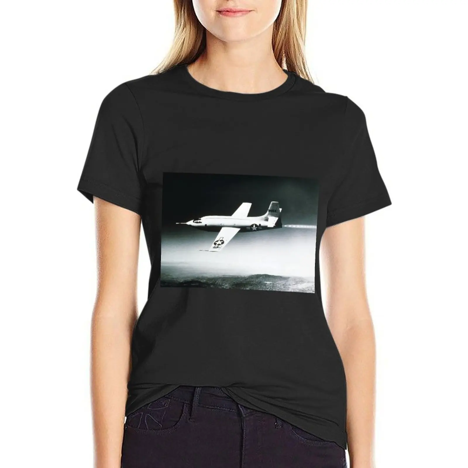 Bell X-1 in flight (T612/0079) T-Shirt lady clothes vintage clothes anime sports fans T-shirt Women