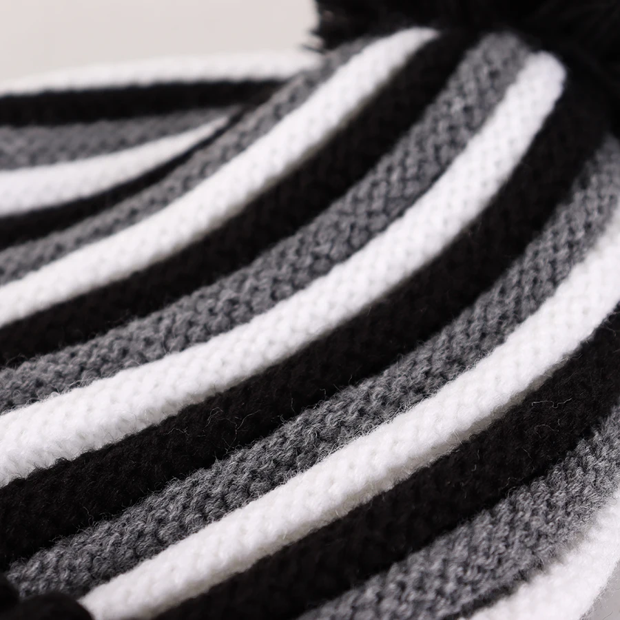 Niedliche Bommel-Babys-Wintermütze, Säuglings-Ohrenklappe, gestrickt, warme Mütze für Jungen, Mädchen, Kleinkinder, Kinder, mit Fleece gefütterte Mütze