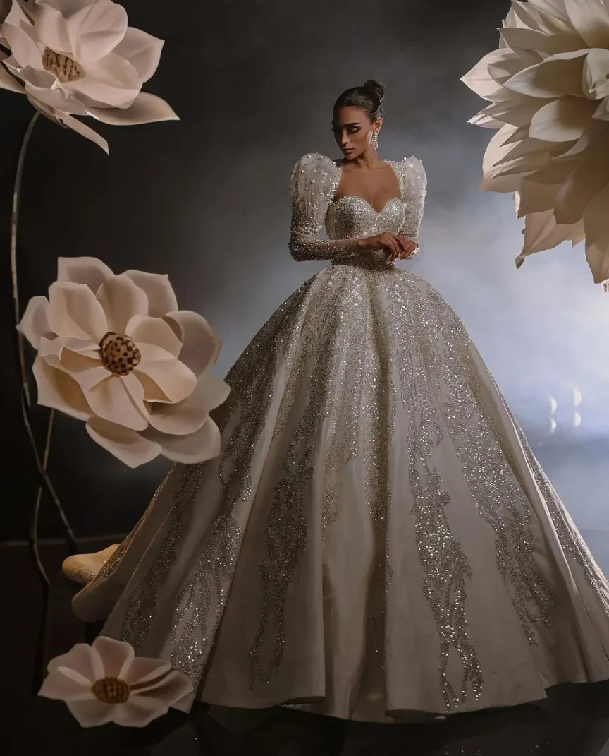 

Luxury Ball Gown Wedding Dresses Appliques Beading Lace Sweep Train Bridal Gowns Big Size Vestidos De Novia Custom Size Colour