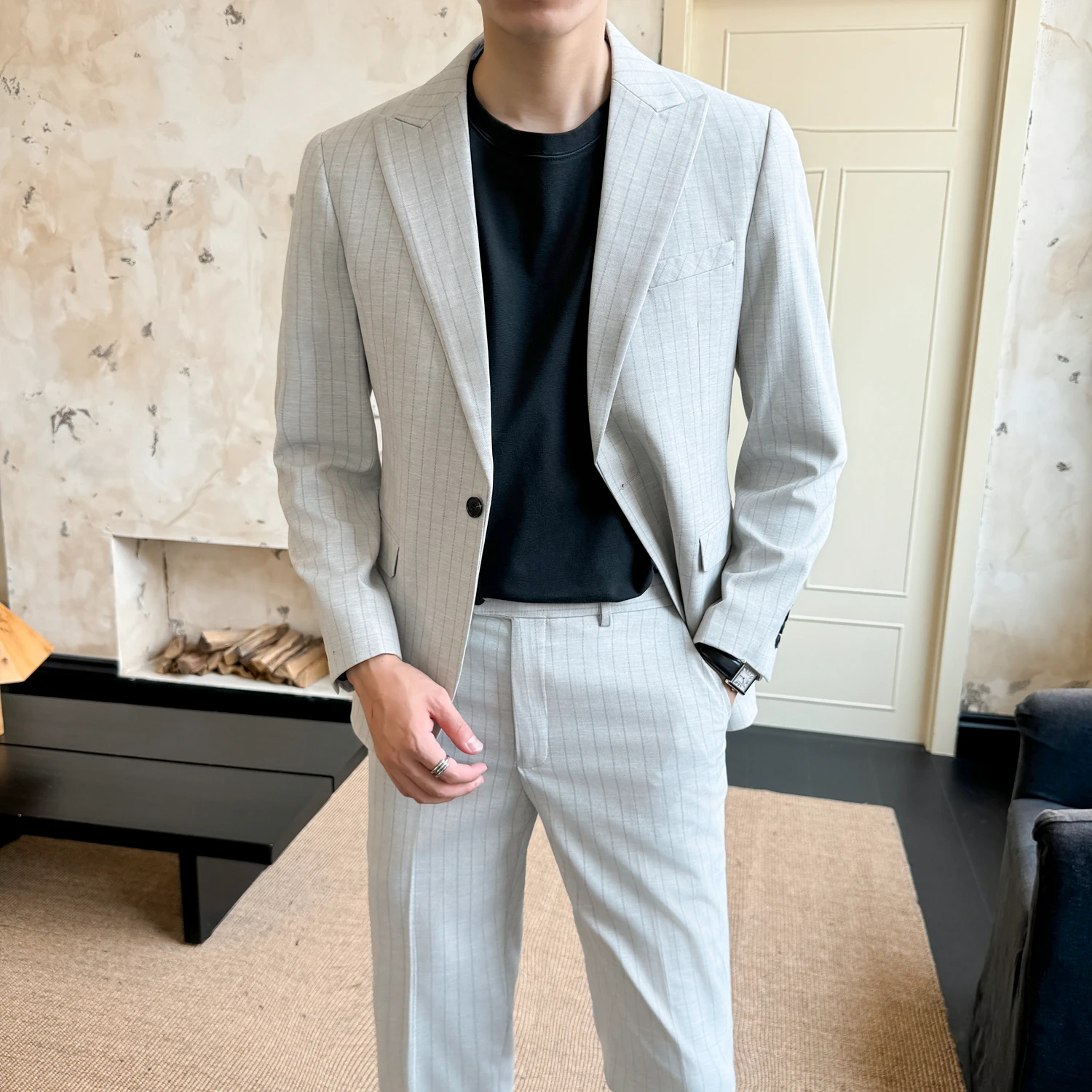 

High-quality, fashionable, stylish and versatile striped dress set, dinner set, men's slimming single-button set, two-piece set