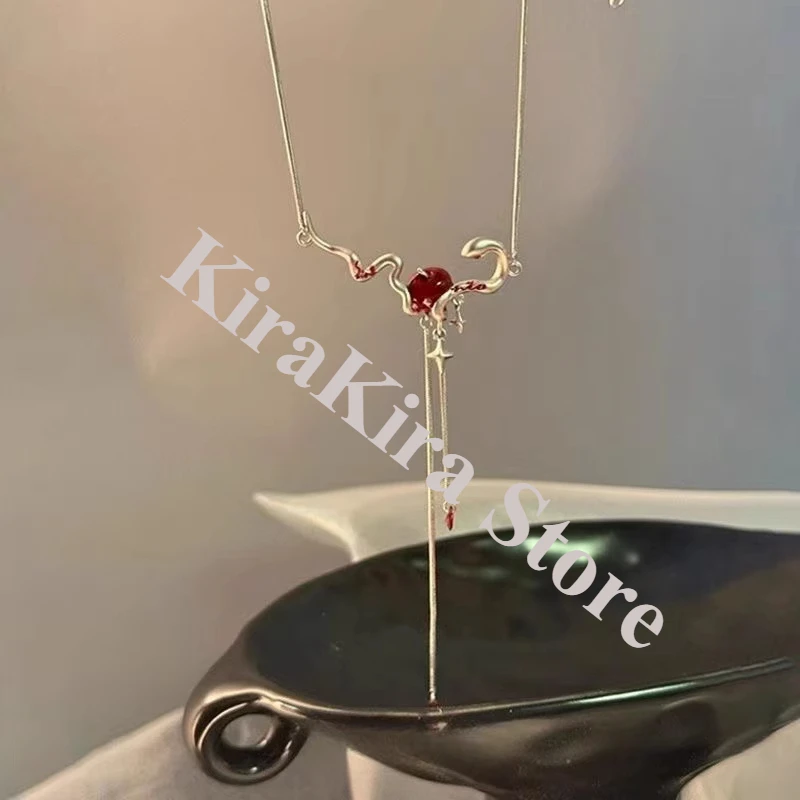 Love and Deepspace Pendant Caleb Amulet Red Apple Cosplay Necklace Accessory Silver Color Fashion Anime Creativity Trinkets