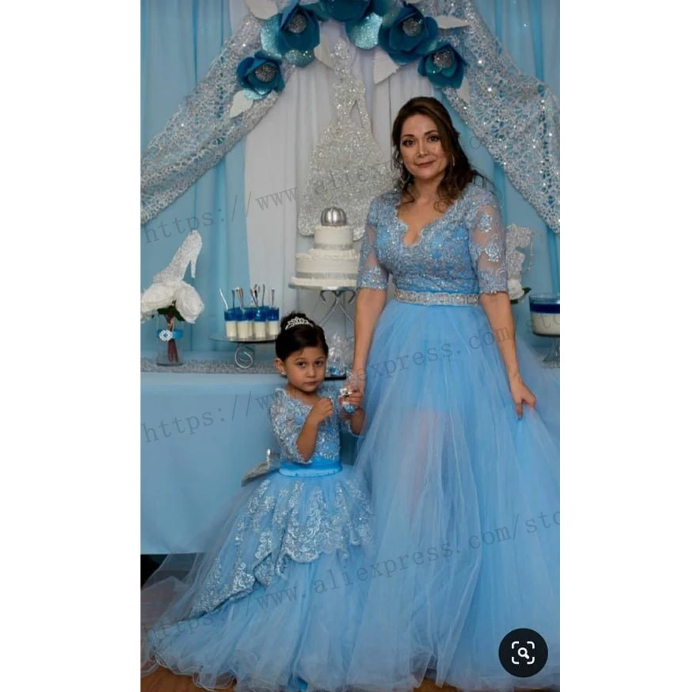 Classical Lace and Tulle Mother Daughter Party Gown Half Sleeve Applique Mom & Me Tulle Robes for Birthday or Photoshoot 2024