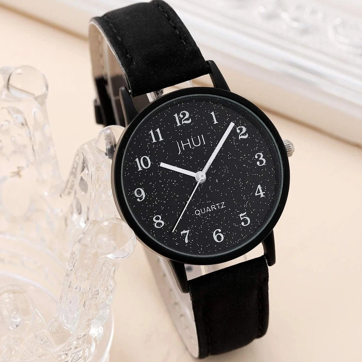 Movement Type: Quartz Watch Suitable For: Women Strap Length :230mm Strap Width :14mm Shell Diameter :34mm Shell Thickness :8mm