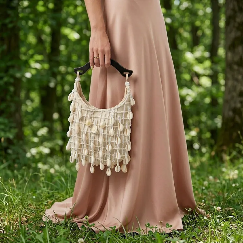 

Handmade Shell Handbag Woven Bucket Bag Wooden Handle Bag Tassel Embroidery Hobo Shoulder Evening Clutch Bag