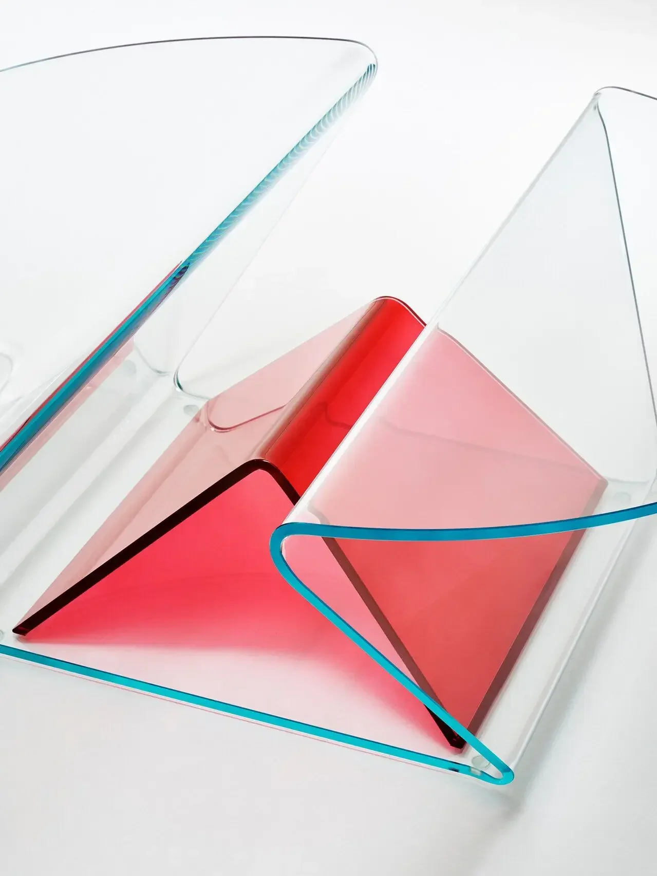 

Minimalist Stained Glass Tea Table