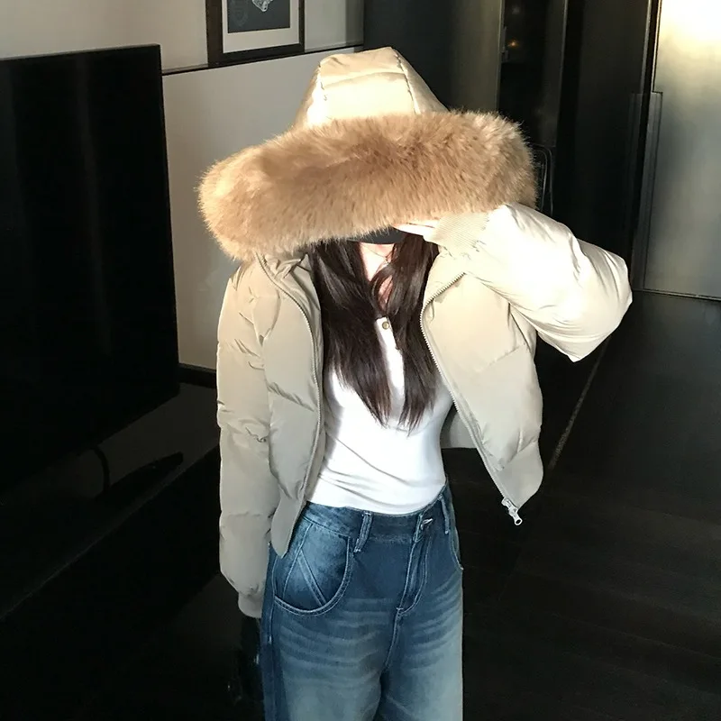 Faux Kragen Mit Kapuze Kurze Baumwolle Mäntel Tops Verdicken Warme Mode Neue Parkas Casual Chaquetas Winter Korea Frauen Jacken 2025