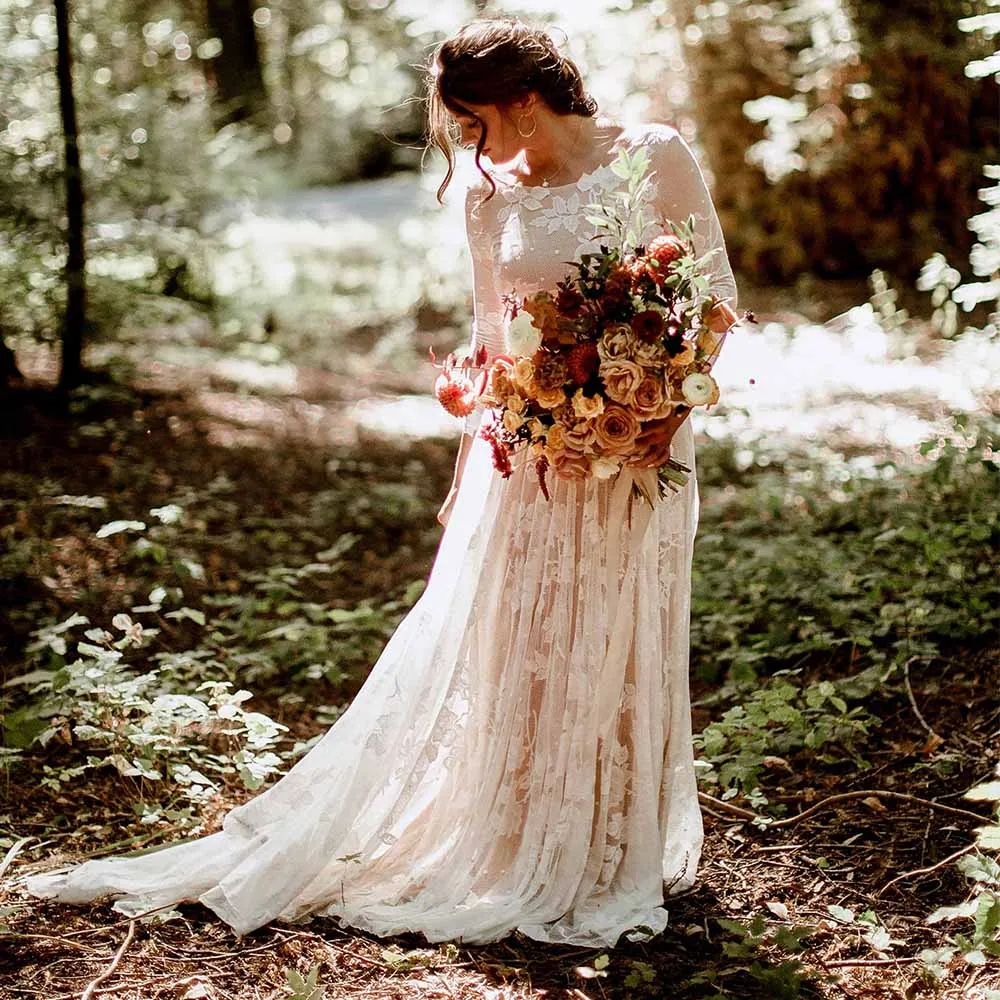 Dreamy 2025 Bride Gowns for Women Lace Sheath/Column Wedding Party Dress Champagne O-Neck Applique Ruched Backless Wedding Dress