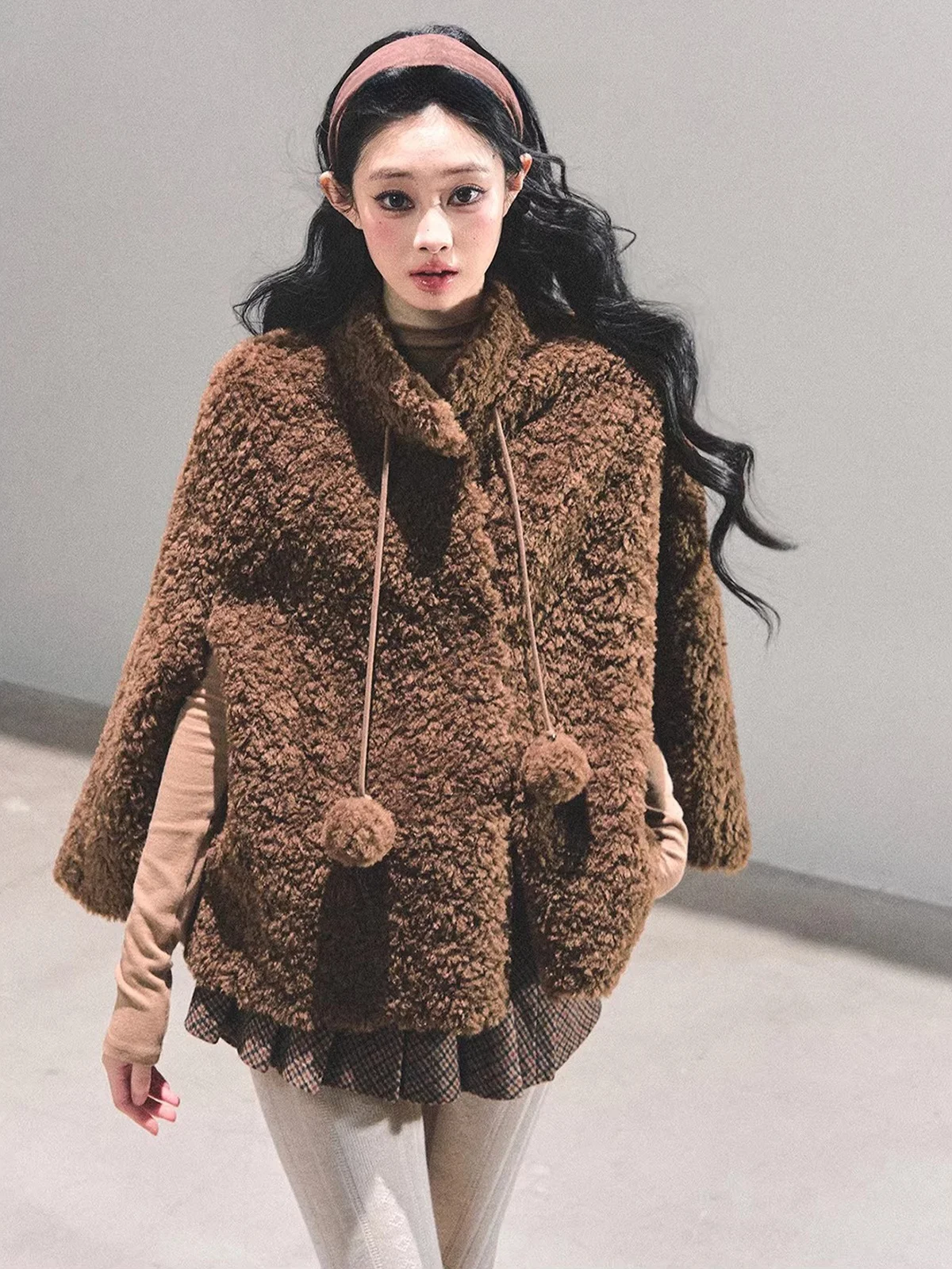 

Aomalm Women's Lamb Fur Collar Coat Korean Sle Warmth Winter Top Long Sve Stand Collar Cloak Outerwear Polyester Fabric