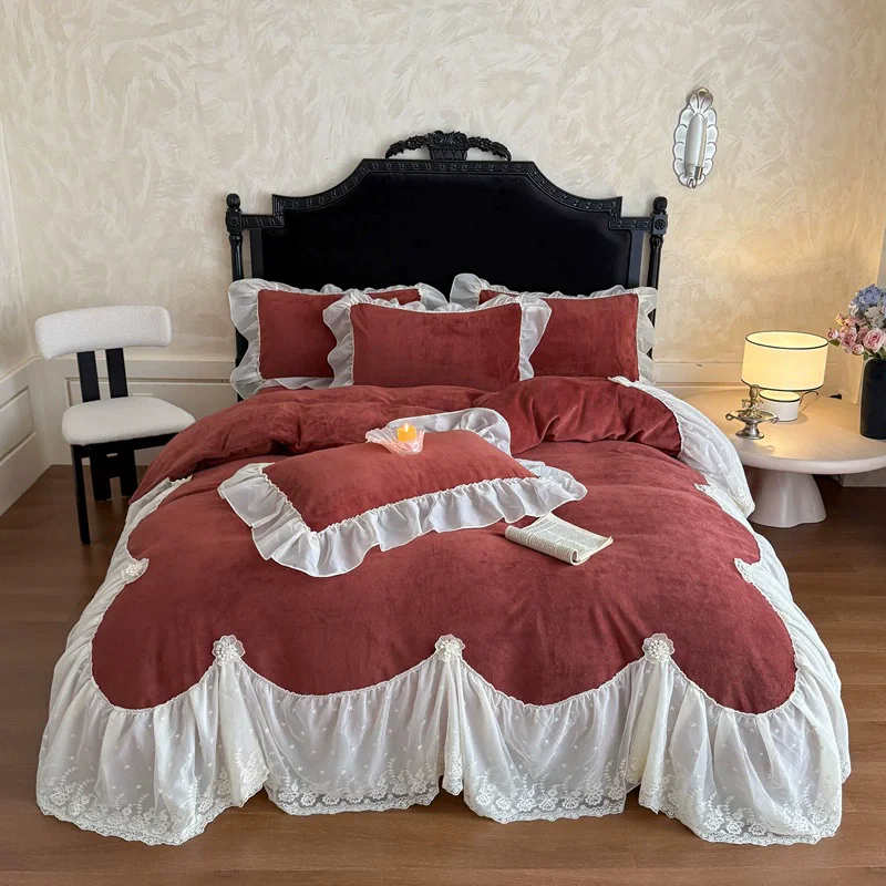 Latest French Design Milk Fleece 4pcs Bedding Sets Winter Lace Warm Quilt Cover Thickened Bedspread for Women Bedroom