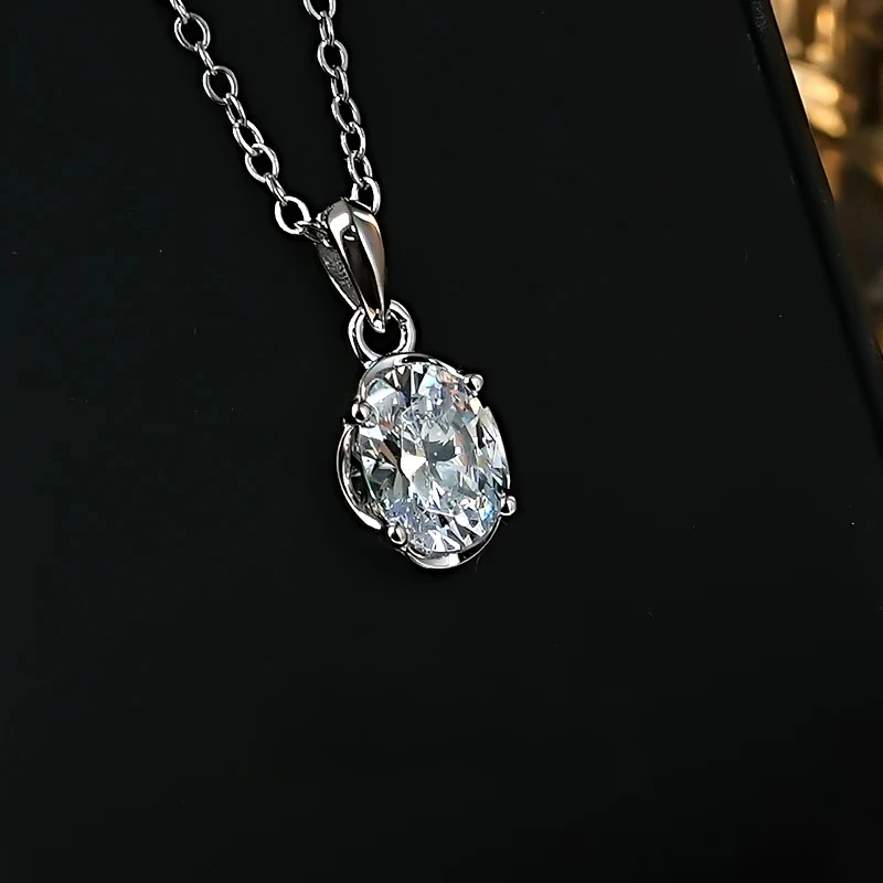 New 925 silver collarbone necklace, women's oval pendant inlaid with high carbon diamond, fashionable wedding jewelry