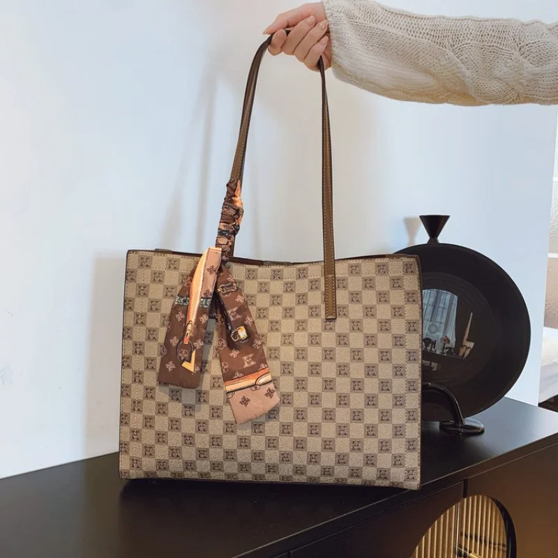 حقيبة كتف أنيقة للسيدات مصنوعة من جلد الغنم الدهون موناكو كاجوال عتيقة ومظهر أنيق وواسع #6