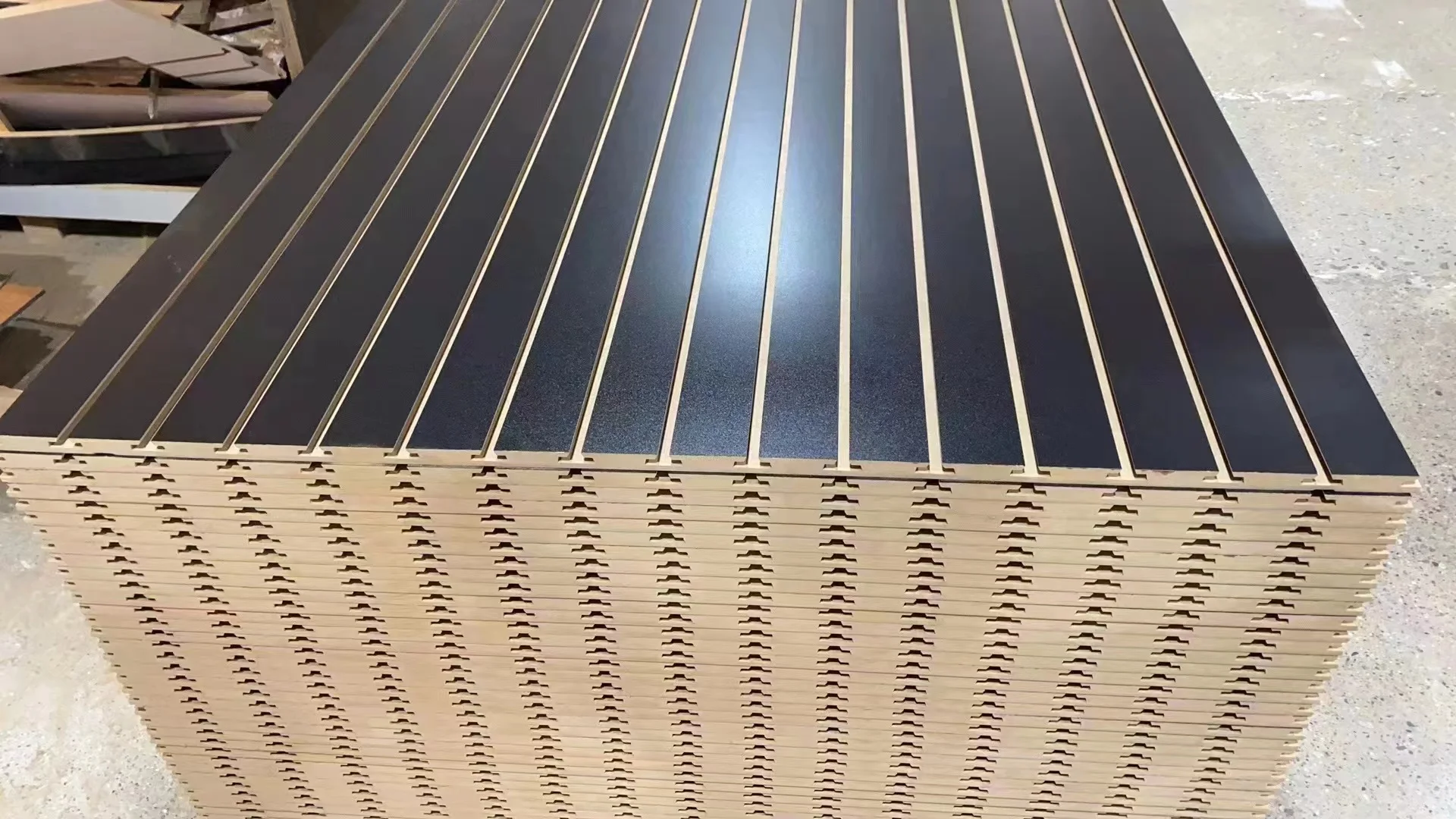 Factory 4x8ft Melamine Face MDF Aluminum Slatwall Panel