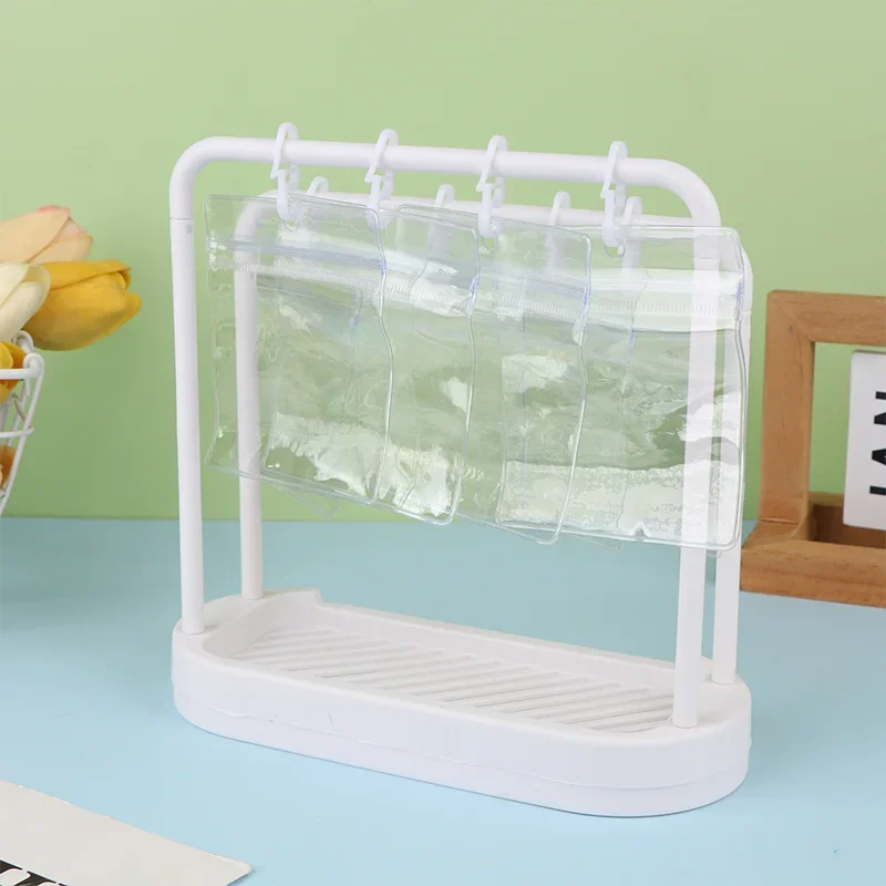 

Подвесная подставка для бейджа, полка для дисплея, настольные защитные чехлы для бейджей, периферийная подставка, коробка для хранения карт, простота, ювелирное украшение