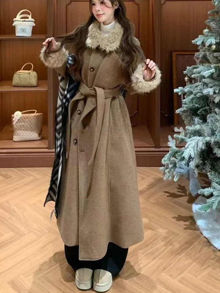 2026 Winter Fashion New Women's Woolen Coat Loose Windproof Fur Integrated Jacket