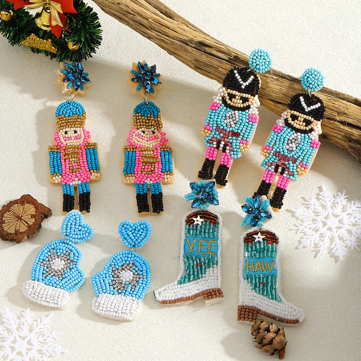 Vedawas عيد الميلاد مطرز قفازات كسارة البندق الجندي قلادة أقراط للنساء اليدوية الأرز الخرز مجوهرات هدية عيد #2