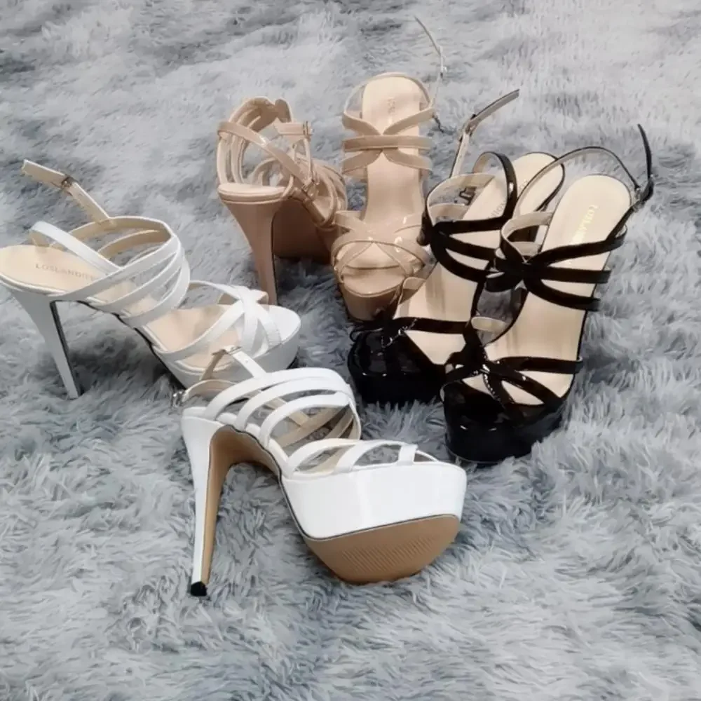 Sandały damskie 2024 New Nightclub Ultra Fashion 14cm Super High Heels Leather Platform Ankle Strap Sandals Pumps Bride Shoes
