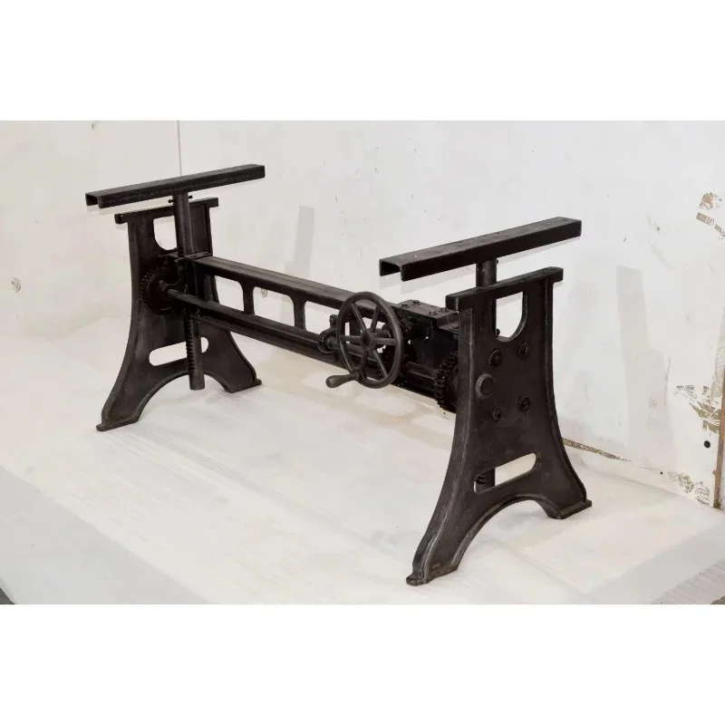 Junk Industrial Cast Iron Crank Table Heavy Duty Manual Adjustable Restaurant Restaurant Club or Lounge