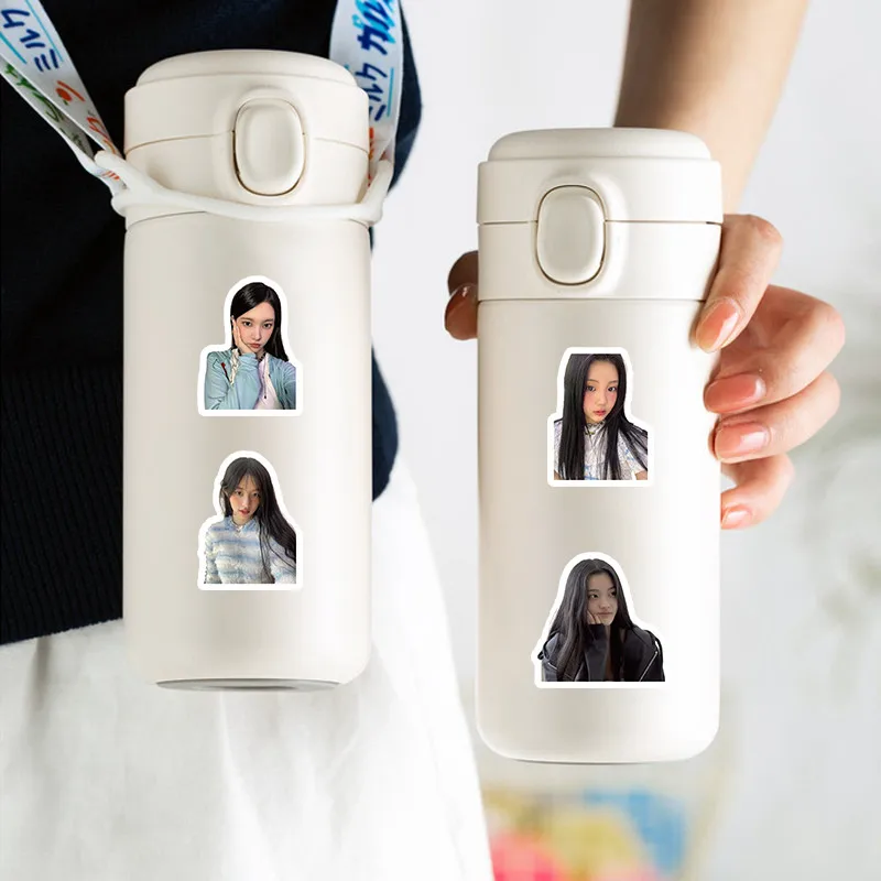 مجموعة ملصقات مجموعة البنات من إليت (100 ورقة) |   شارات Y2K Retro قابلة للإزالة لحافظات الهواتف ومجلات المزاج (متجر Anime Worlds)