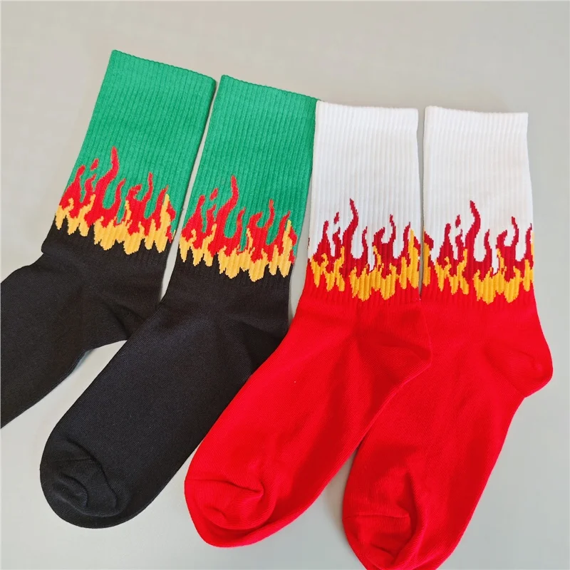 2Pairs Men Socks Cotton Male Casual Flame Print Hiphop Sock Unisex Harajuku Women Chok Socks Man Skateboard Socks 2024 New