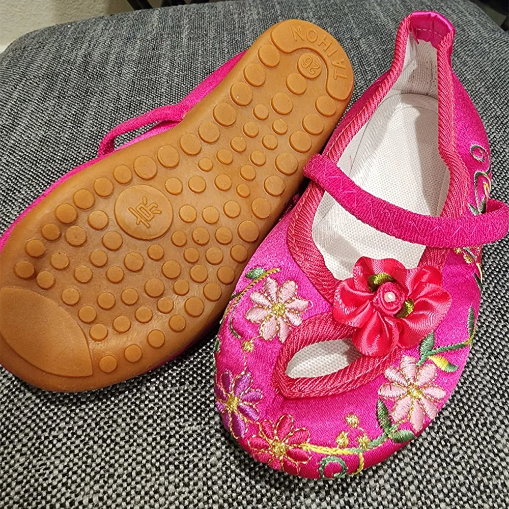 أحذية باليه مطرزة للأطفال بتصميم كلاسيكي للفتيات الصغيرات كاجوال باللون الأرجواني والوردي والأحمر المضاد للانزلاق أحذية مسطحة من القنب أحذية Zapatos عالية الجودة
