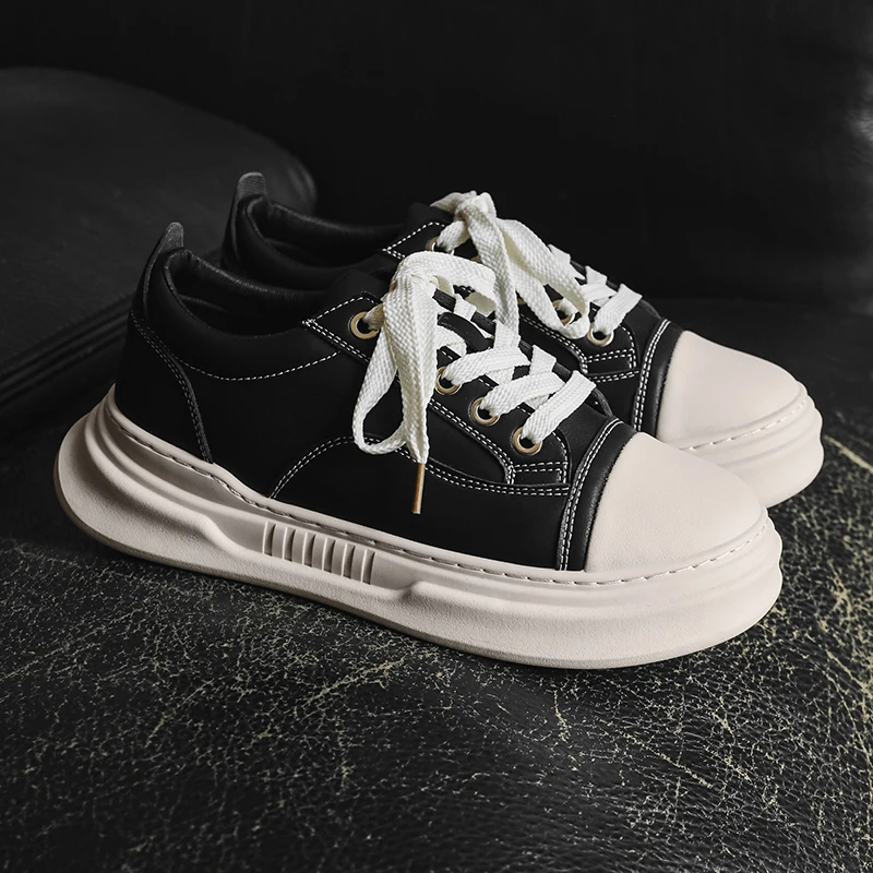 

Всесезонная мужская обувь DY – это модно и повседневно.