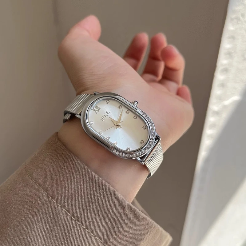 Classic Trend Ladies Watch Elegant Simple Light Luxury Retro 2025 Waterproof Quartz Watch Birthday Gift