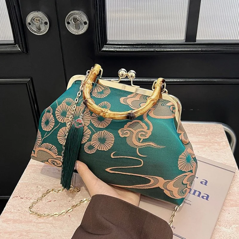 

Famous Designer Leather Women's Crossbody Bag Luxury Brand Fashionable Elegant Refined Craftwork Vintage Daily Bag​