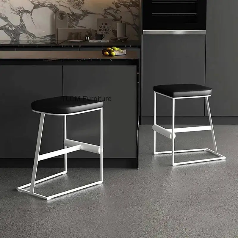 

Nordic Bar Stools Bedroom Comfortable Ergonomic Modern Bar Chairs Minimalist Soft Aesthetic Sillas Para Comedor Bar Furniture