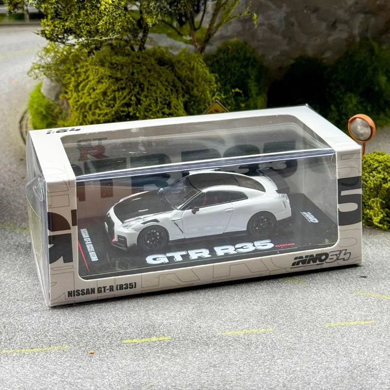 INNO 1/64 NISSAN GT-R R35 Metalowy Model Auta Zabawka Odlewany Ciśnieniowo Prezent