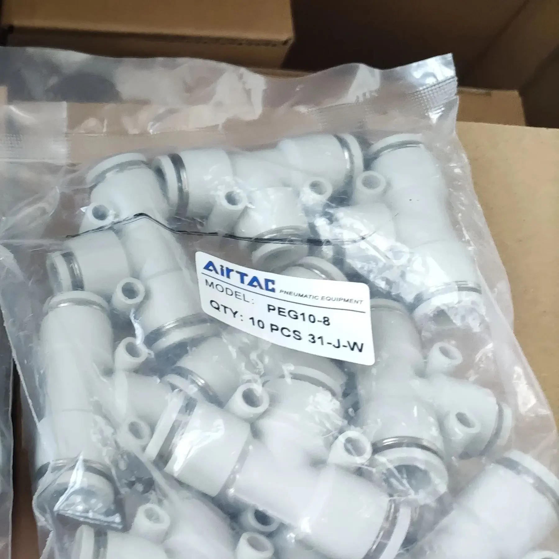 Pneumatic Fittings PEG10-8-10 PCF10-02 Blue White Quick Connect Air Hose Tube Connector 100pcs Lot