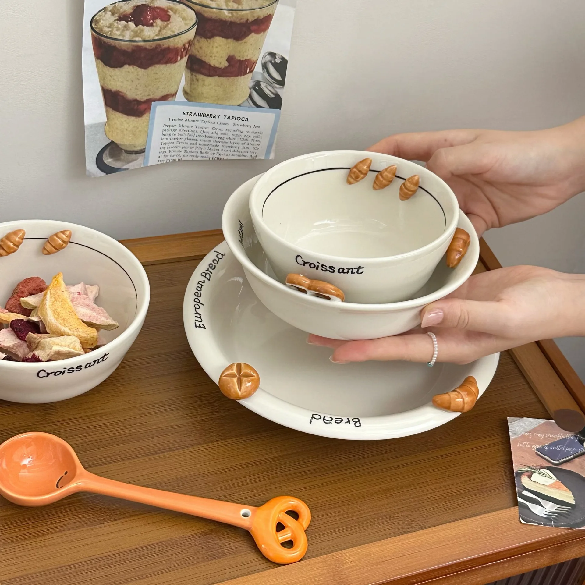 Pretzel Croissant Embossed Ceramic Bowl Set High Value Tableware Cute Rice Dessert Pasta Plate