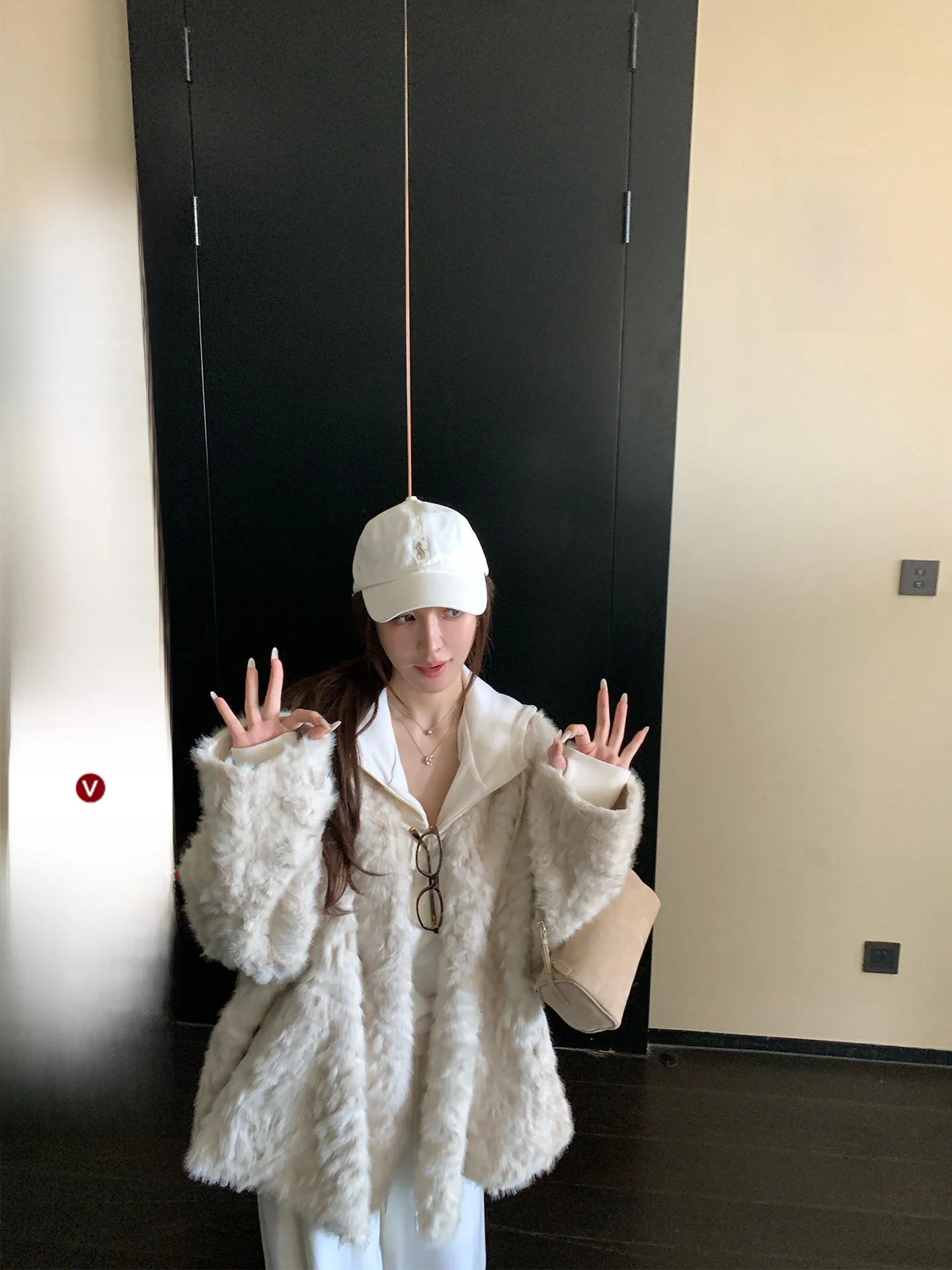 

Skk Store Top Str Thousand Daughter Eco-friendly Small Lake eep Faux Fur Inteated Skin Velvet Jaet Women's Sle