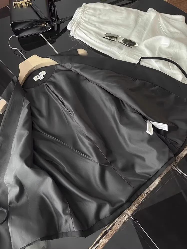 

Женский топ Nordic Sle V-Ne Svel Vest C + Design Sensation, многослойная майка с завязками и ковриком от DELUEST