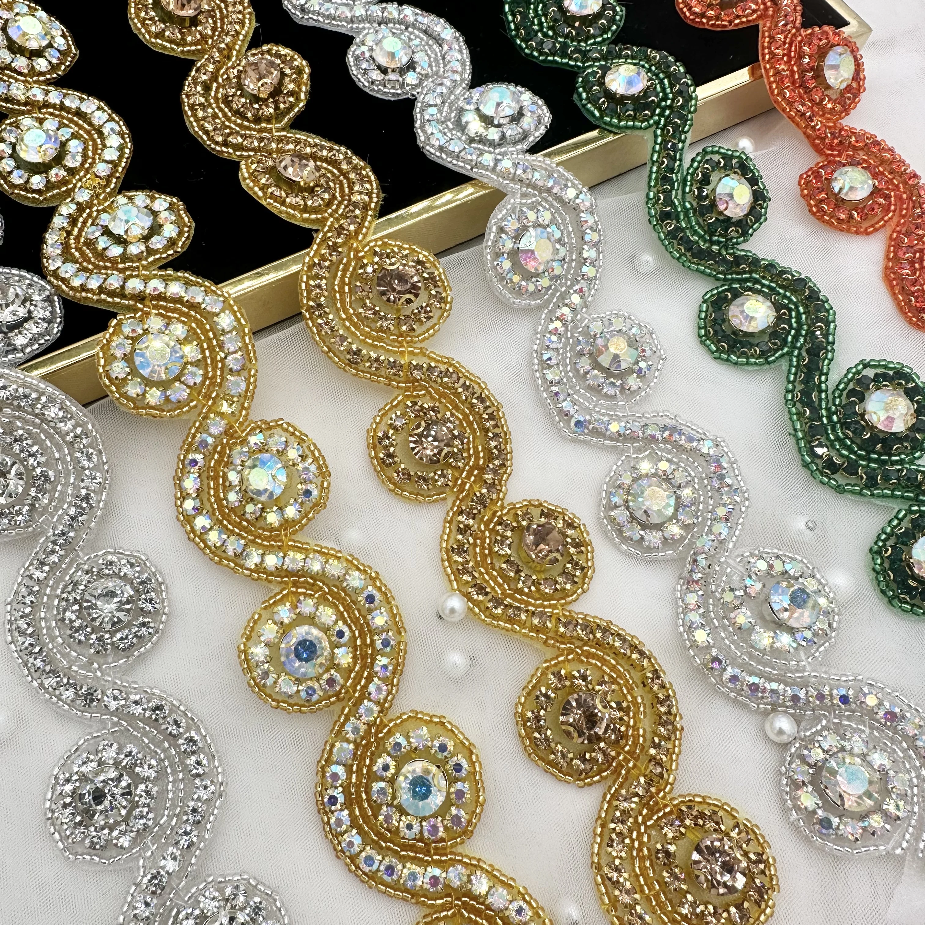Light Green Glass Seed Beads with Rhinestones, Adhesive-Backed Patch, Barcode, Women's Wedding Dress Belt Accessories, Headband Decoration