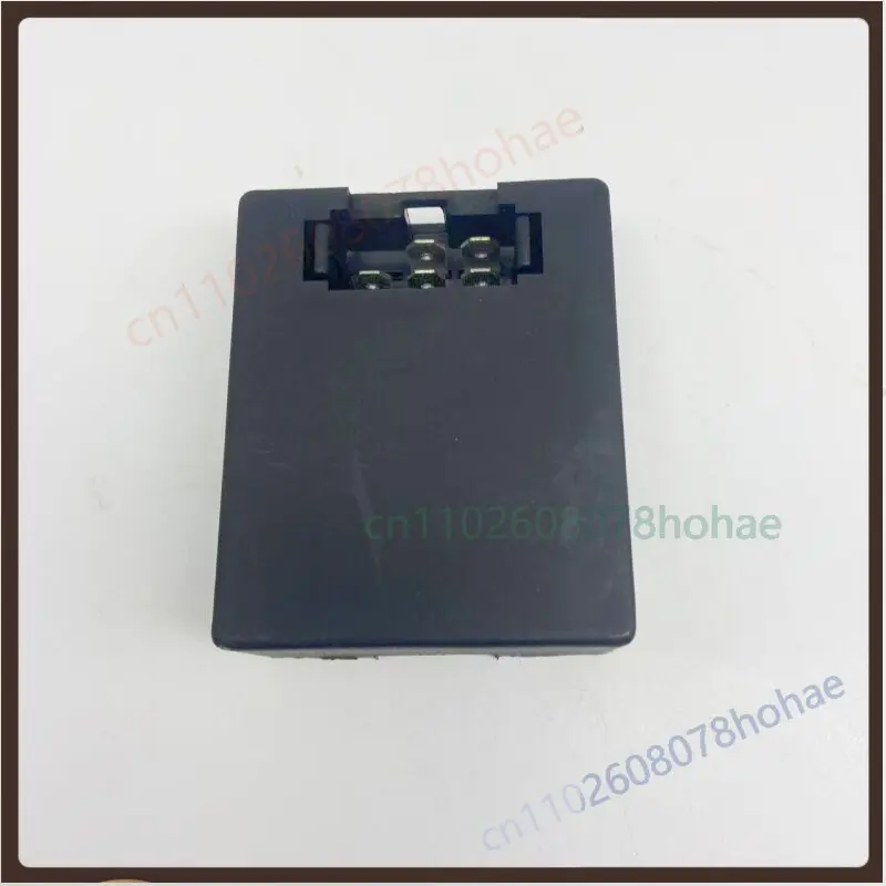 3800-15835 5 Pin Turn Signal Hazard Flasher Relay For Hongyan Genlyon Heavy Truck 24V Warning Flash Controller Replacement Parts