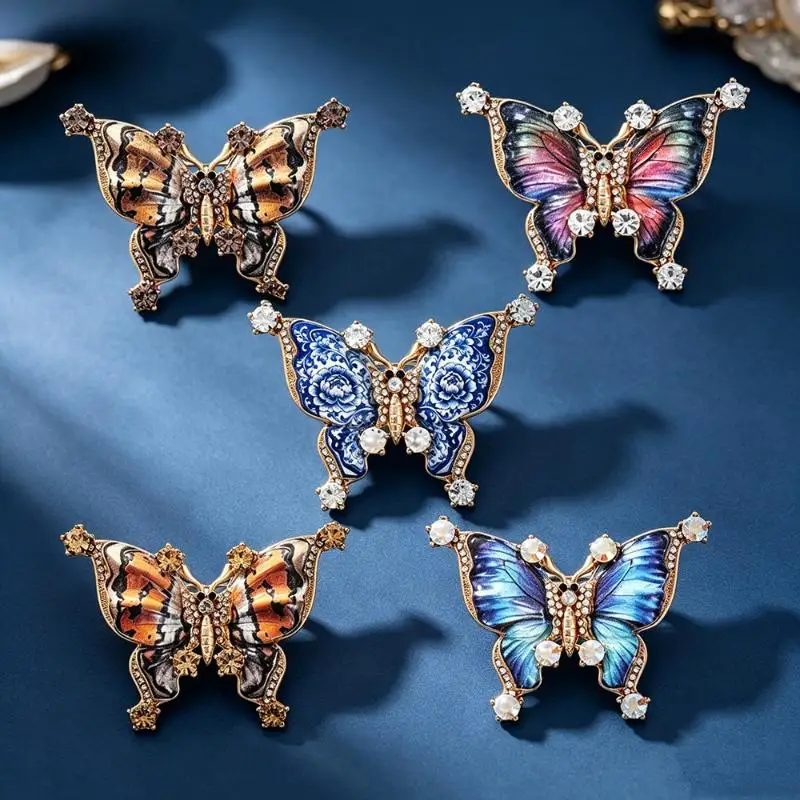 Handcrafted Style Butterfly Brooch 1Pcs Blue-and-White Porcelain Inspired Unique Jewelry for Art Lovers Accessory