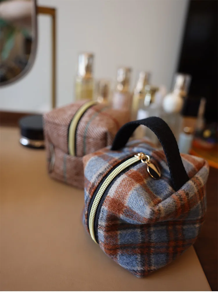 Geometric Cube Bag Metal Zipper Handle Fabric Brushed Creative Twill Square Wave Pattern Storage Bag Small Cosmetic Bag