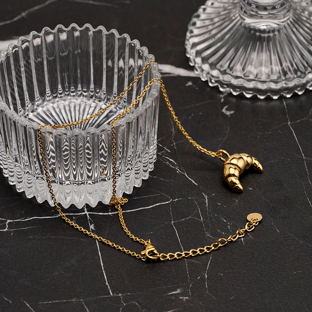ENFASHION Collares Para Mujer Croissants Pendant Necklace For Women's Stainless Steel Gold Plated Jewelry Graduation Party 3453