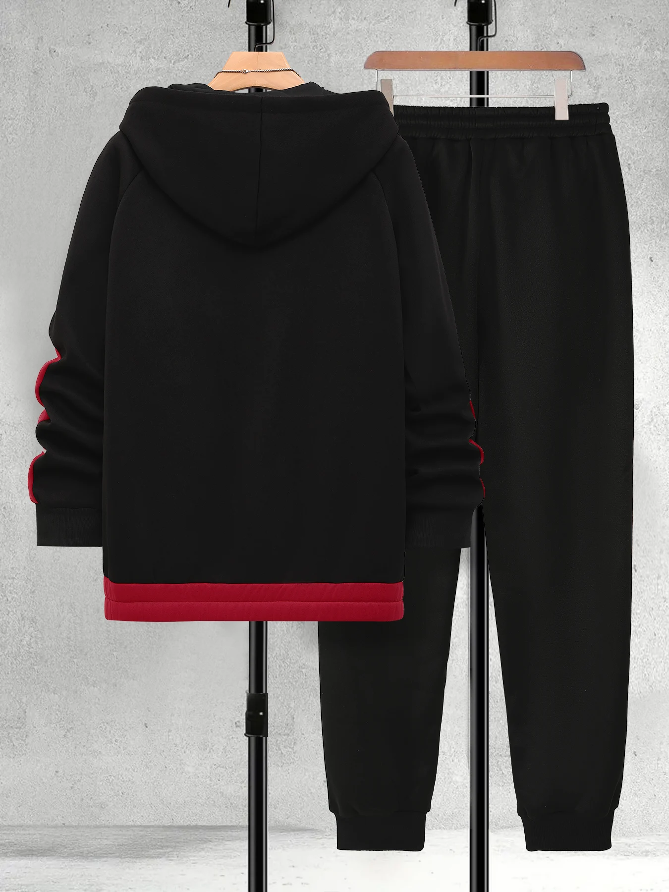 Men's Plus Size Black & Red Patchwork Set Oversized Zip-Up Hoodie & Jogger Pants 2 Piece view 2