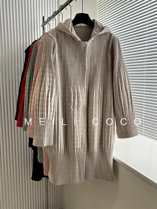 YUDX Miyake Pleated Solid Fashion Hooded Women's Jacket 2024 Autumn Winter New Long-sleeved Slim Single-breasted Cotton Jacket