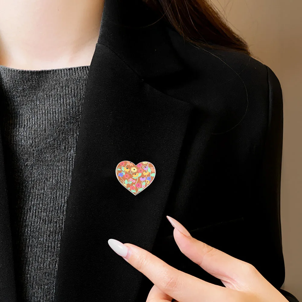 Böhmische Blumen-Herz-Emaille-Anstecknadel Bunte Blumen-Brosche Süße Romantische Anstecknadel für Frauen Mädchen Valentinstagsgeschenk – Detail 6