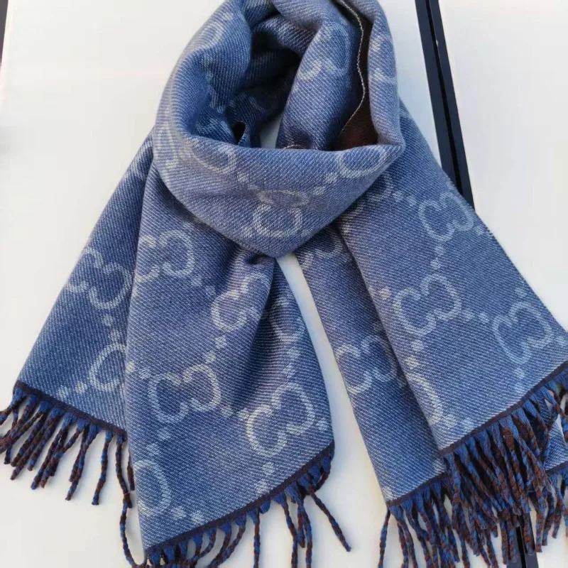 وشاح شتوي نسائي جديد لعام 2025 على الطراز الكوري شال سميك مقاوم للرياح يلتف من الكشمير الصناعي لتدفئة الرقبة ناعم ودافئ للخارجية