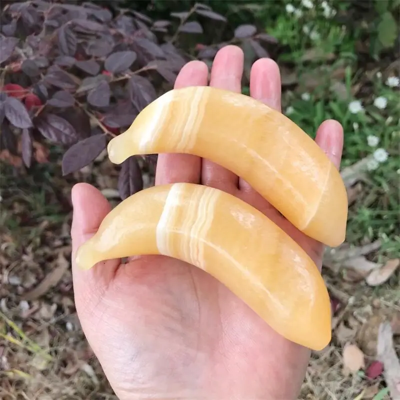 Natural Yellow Calcite Banana Carving Fruit Crafts For Home Decoration Or As A Christmas Gifts 1pcs