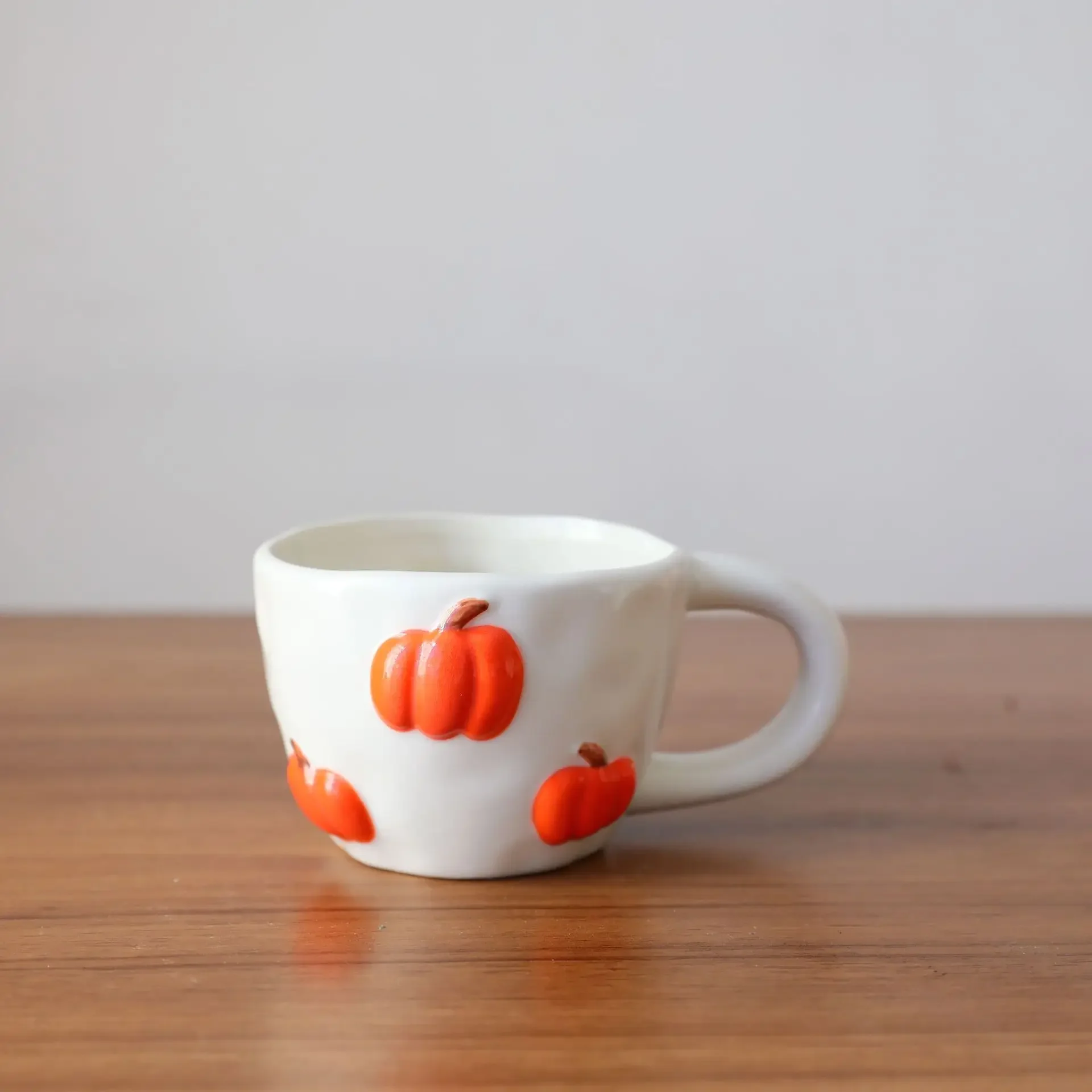 Creative Strawberry Cherry Mug, Hand Shaped Pumpkin Corn Coffee Cup, Fruit Milk Cup, High-value Home Office Breakfast Oat Cup