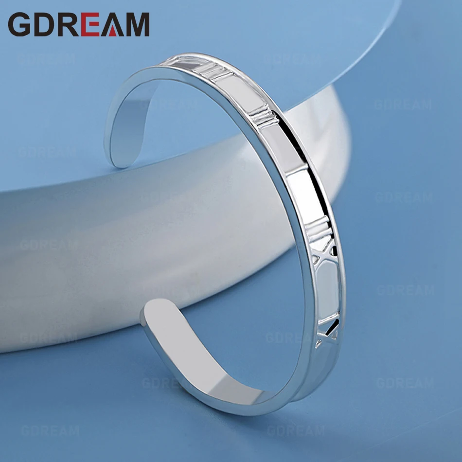 

GDREAM Roman Numeral Open Bracelet - A Unique Gift For Women, Versatile For Parties And Jewelry.